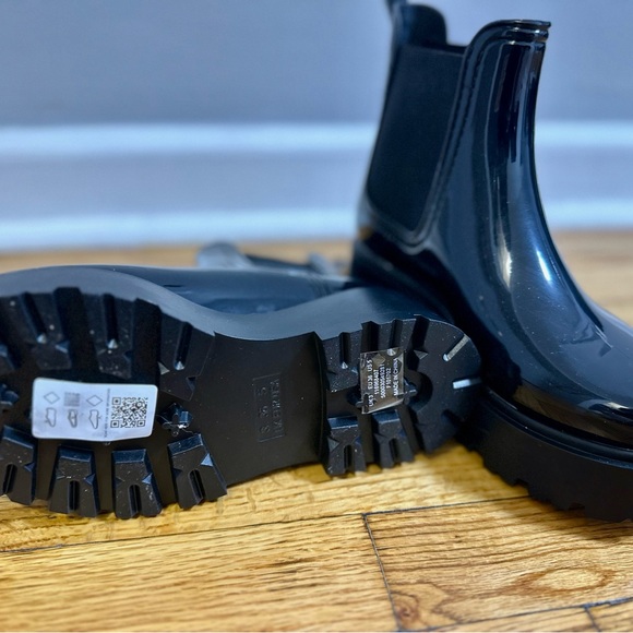 🥾NEW Black Chelsea Rain Boots. - Picture 9 of 9